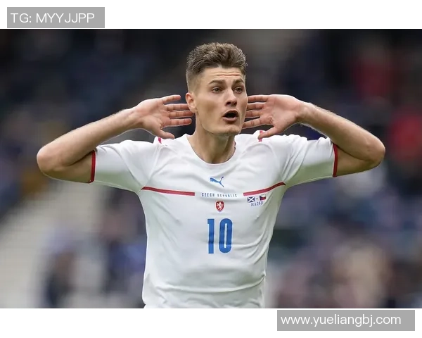 哈萨克与苏格兰足球对决结果揭晓引发热议与分析